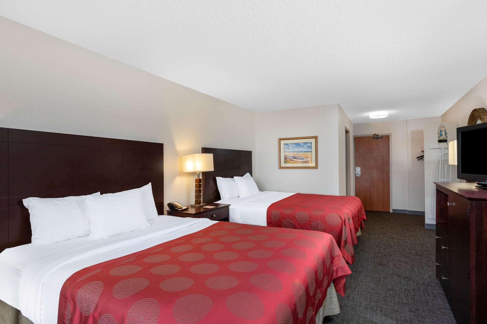 Ramada By Wyndham West Palm Beach Airport Exterior foto