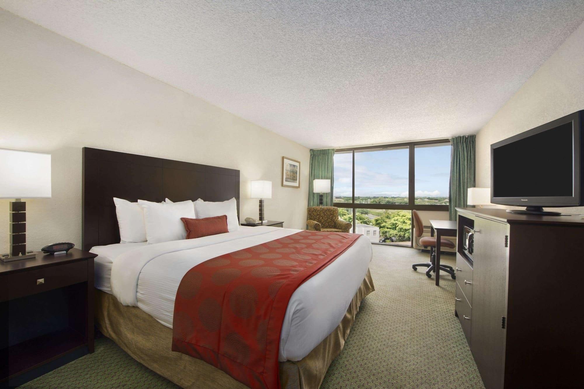 Ramada By Wyndham West Palm Beach Airport Exterior foto